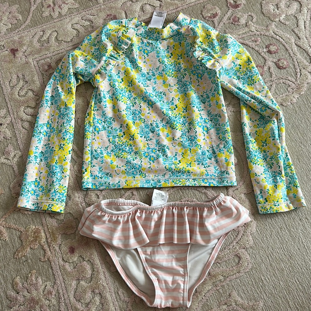 Nordstrom Tucker and tate swimwear 4 long sleeve